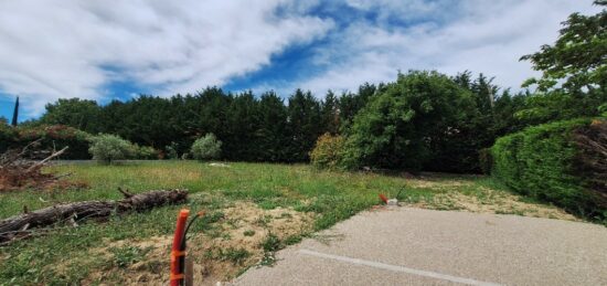 Terrain à bâtir à Pierrevert, Provence-Alpes-Côte d'Azur