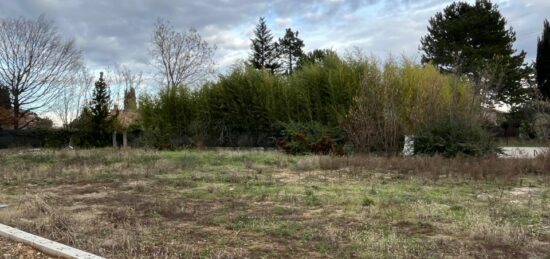 Terrain à bâtir à Volx, Provence-Alpes-Côte d'Azur