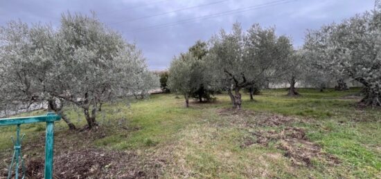 Terrain à bâtir à Manosque, Provence-Alpes-Côte d'Azur