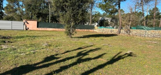 Terrain à bâtir à Régusse, Provence-Alpes-Côte d'Azur