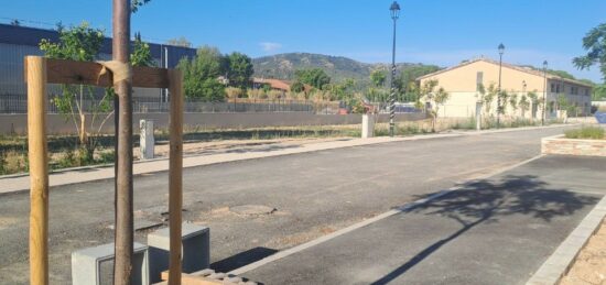 Terrain à bâtir à Peyrolles-en-Provence, Provence-Alpes-Côte d'Azur