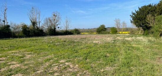 Terrain à bâtir à Berchères-Saint-Germain, Centre-Val de Loire