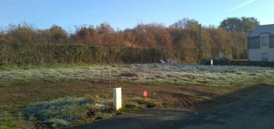 Terrain à bâtir à Montreuil-sur-Maine, Pays de la Loire