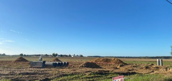 Terrain à bâtir à Beaumont-la-Ronce, Centre-Val de Loire