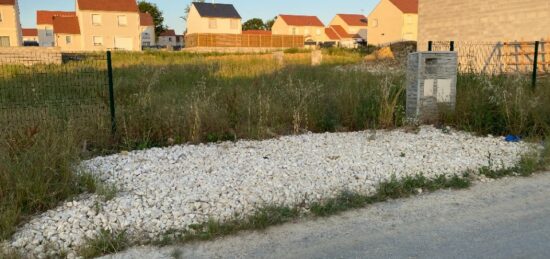Terrain à bâtir à Saint-Jean-les-Deux-Jumeaux, Île-de-France