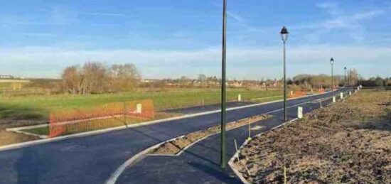 Terrain à bâtir à Chaumont-en-Vexin, Hauts-de-France