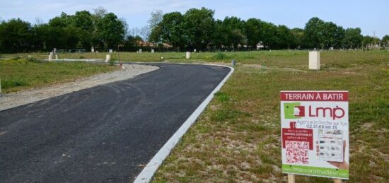 Terrain à bâtir à Saint-Étienne-du-Bois, Pays de la Loire