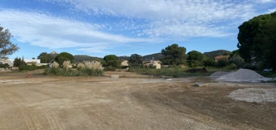 Terrain à bâtir à Hyères, Provence-Alpes-Côte d'Azur