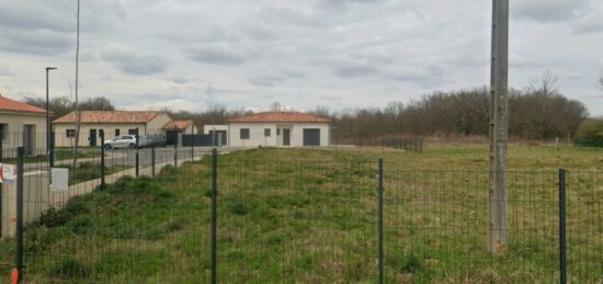 Terrain à bâtir à , Haute-Garonne