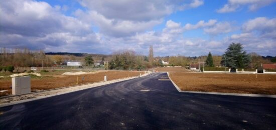 Terrain à bâtir à Nogent-le-Roi, Centre-Val de Loire