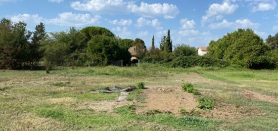 Terrain à bâtir à Morières-lès-Avignon, Provence-Alpes-Côte d'Azur