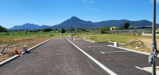 Terrain à bâtir à La Crau, Provence-Alpes-Côte d'Azur