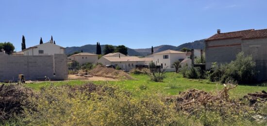Terrain à bâtir à Aubagne, Provence-Alpes-Côte d'Azur