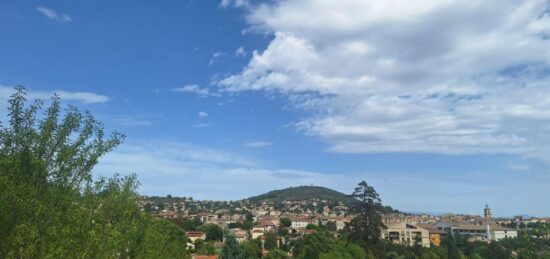 Terrain à bâtir à Manosque, Provence-Alpes-Côte d'Azur