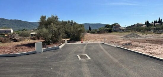 Terrain à bâtir à Gonfaron, Provence-Alpes-Côte d'Azur