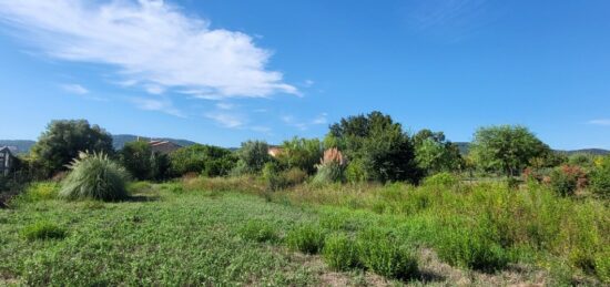 Terrain à bâtir à Hyères, Provence-Alpes-Côte d'Azur