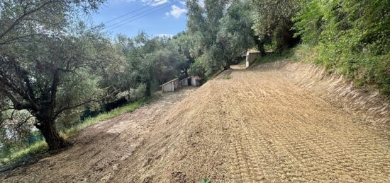 Terrain à bâtir à Contes, Provence-Alpes-Côte d'Azur