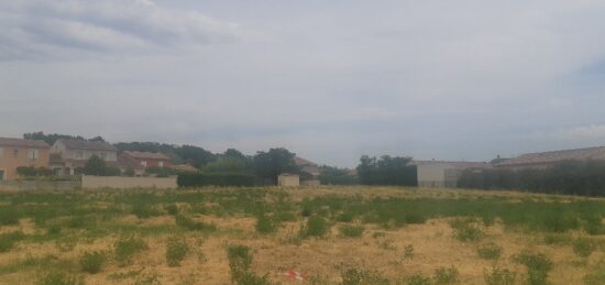 Terrain à bâtir à Avignon, Provence-Alpes-Côte d'Azur